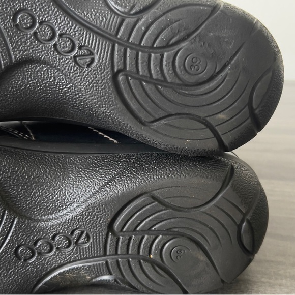 Ecco Womens Black Leather Lace Up Bootie Shoes Womens Size 39 Gore-Tex Comfort - Picture 11 of 13